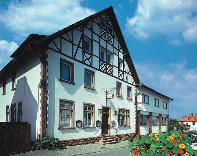 Gasthof Krone Monchberg  Luaran gambar